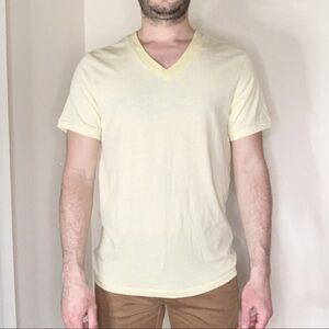 LA Denim Atelier Men’s Soft Cotton V-neck T-shirt Yellow Size Small